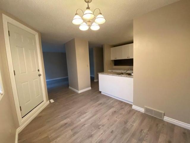 Townhouse for rent in Westmount, Moose Jaw