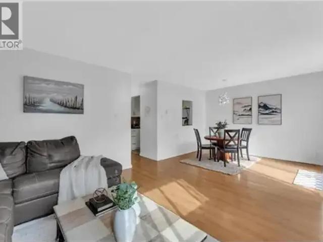 Townhouse for rent in Lynn Valley, Metro Vancouver Regional District