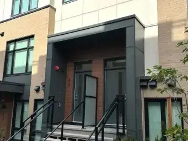 Townhouse for rent in British Columbia
