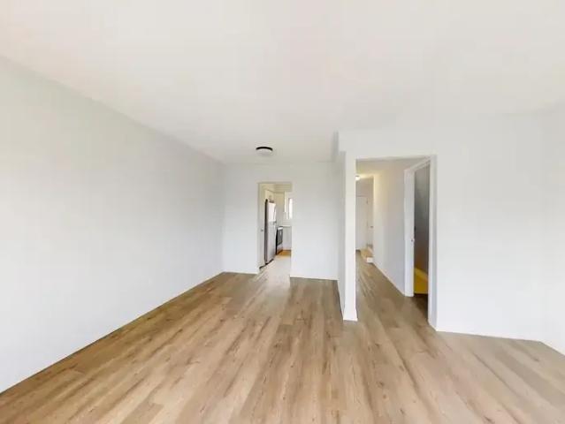 Townhouse for rent in Toronto, North York