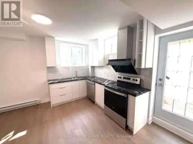 Townhouse for rent in Oakville, Ontario