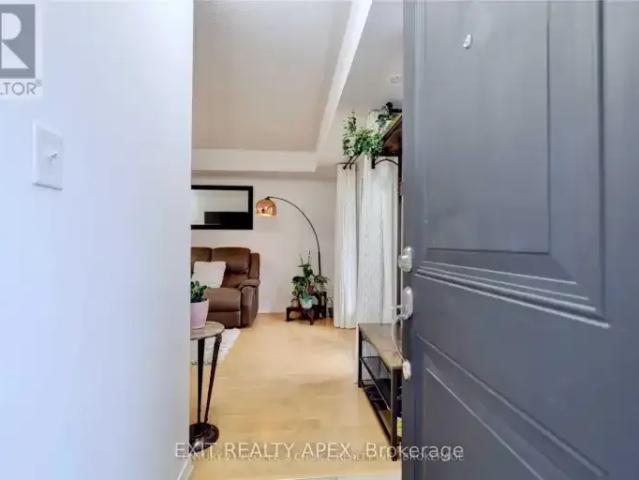 Townhouse for rent in Oakville, Ontario