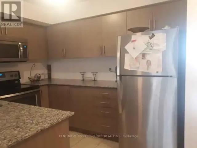 Townhouse for rent in Oakville, Ontario