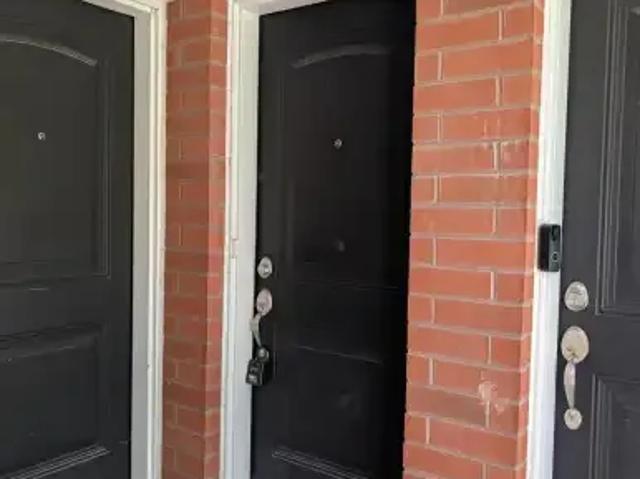 Townhouse for rent in Oakville, Ontario