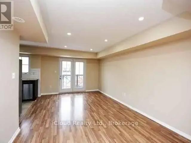 Townhouse for rent in Oakville, Ontario