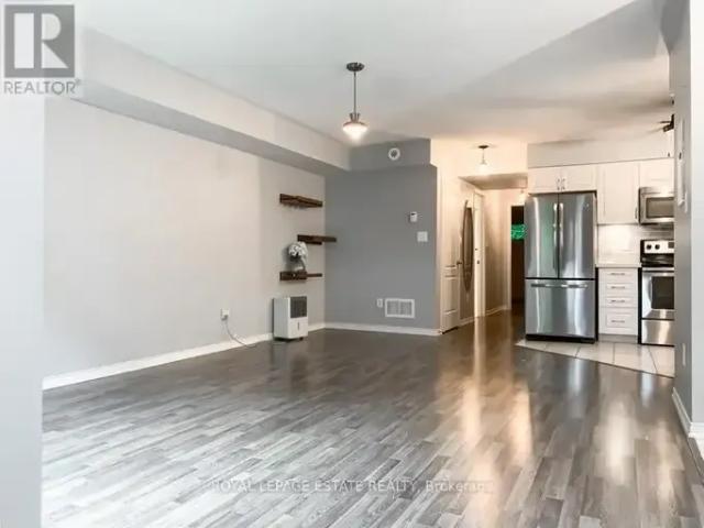 Townhouse for rent in Oakville