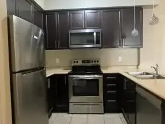 Townhouse for rent in Oakville, Ontario