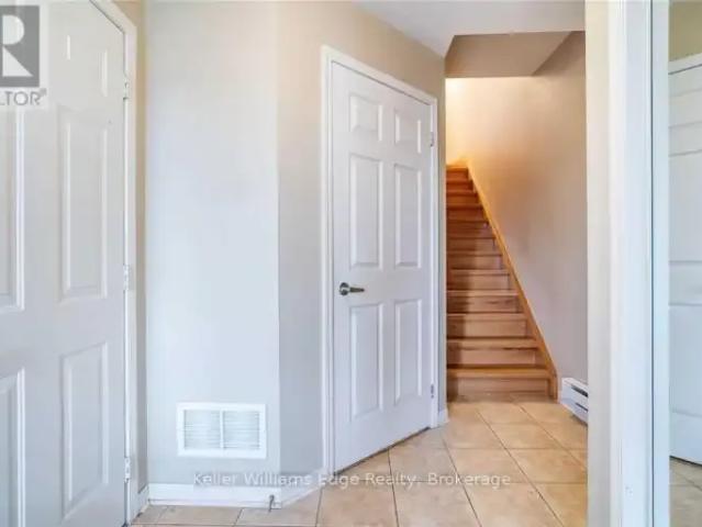 Townhouse for rent in Oakville, Ontario