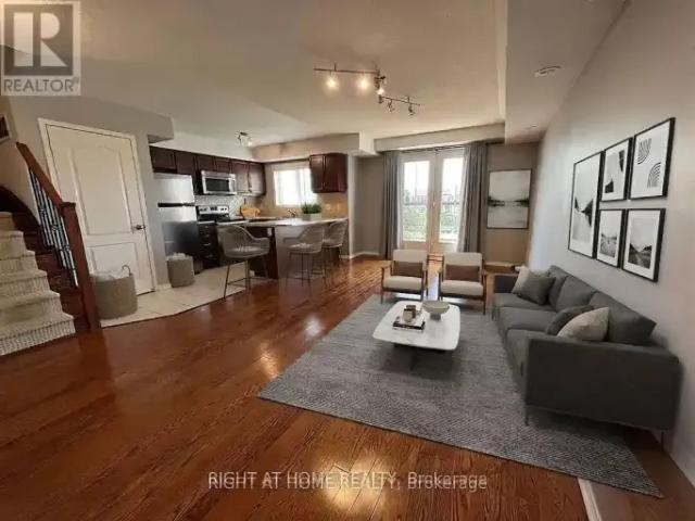 Townhouse for rent in Oakville, Ontario