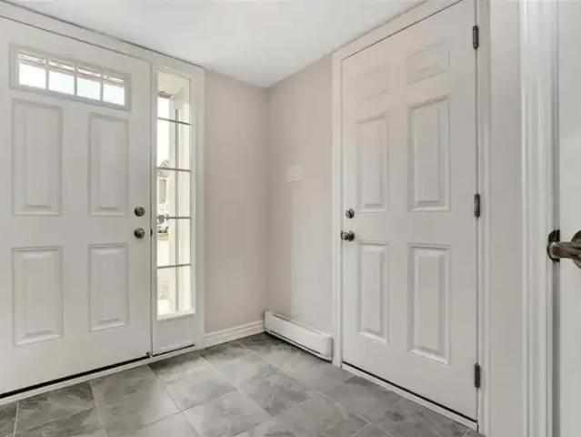 Townhouse for rent in Mulhurst Bay, Ontario