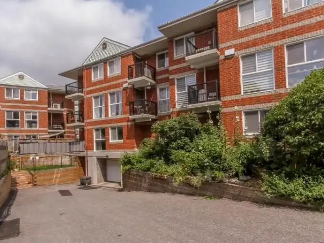 Townhouse for rent in Mulhurst Bay, Ontario
