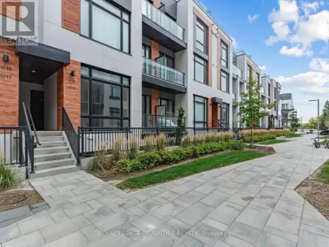 Townhouse for rent in Richmond Hill, Golden Horseshoe