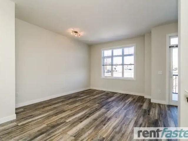 Townhouse for rent in Saint Albert, Alberta