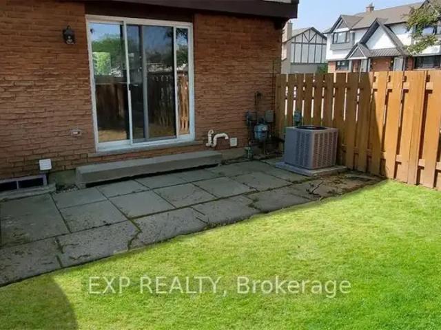 Townhouse for rent in Niagara, Ontario
