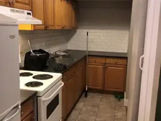 Townhouse for rent in Downtown, Strathmore