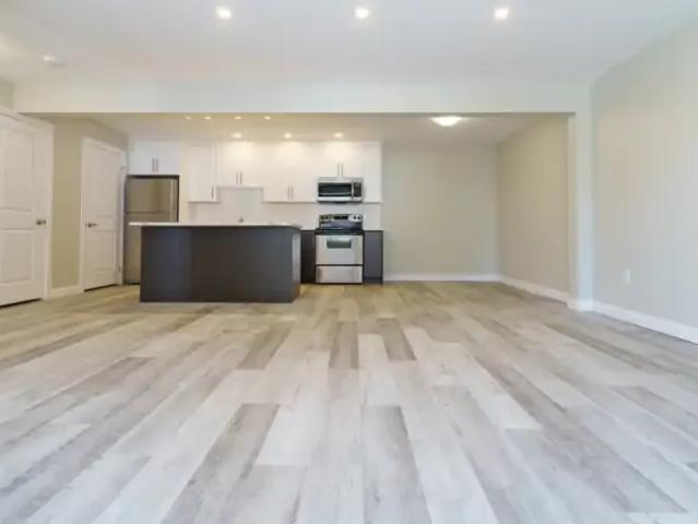 Townhouse for rent in Wanup, Ontario