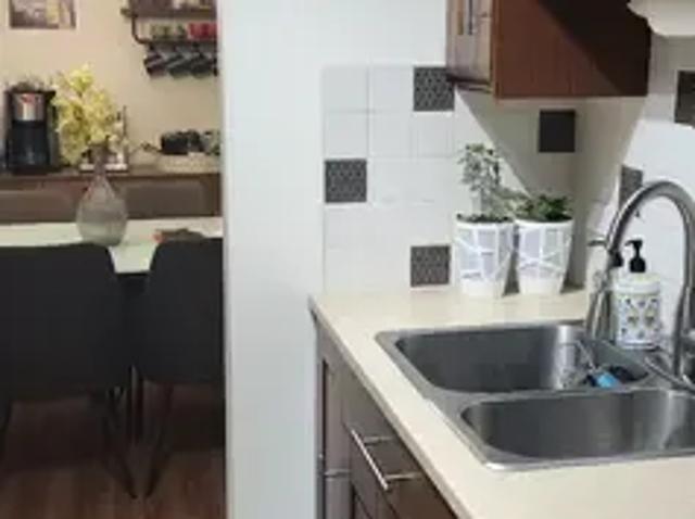 Townhouse for rent in Surrey