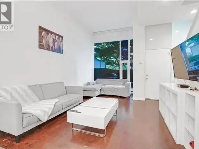 Townhouse for rent in Vancouver, British Columbia