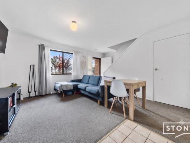 Townhouse for sale in Woodridge, Greater Brisbane