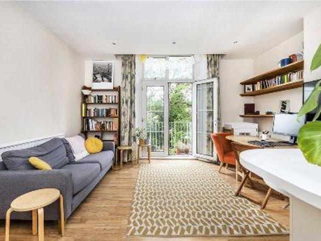 Townhouse for sale in Knightsbridge, Greater London