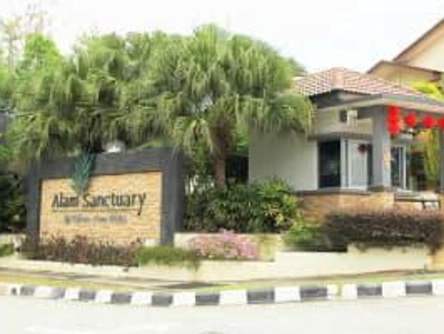 Townhouse for sale in Petaling, Subang Jaya