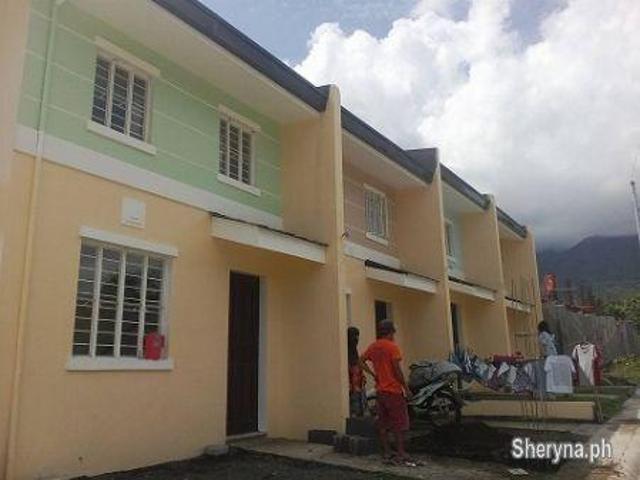 Townhouse for sale in Iriga City