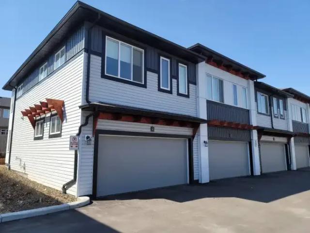 Townhouse for rent in Wedgewood, Alberta
