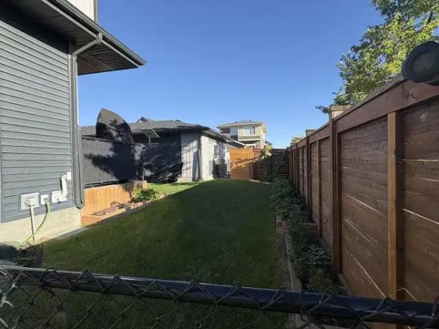 Townhouse for rent in Airdrie, Alberta