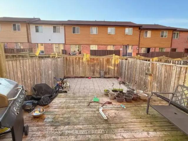Townhouse for rent in Durham, Ontario