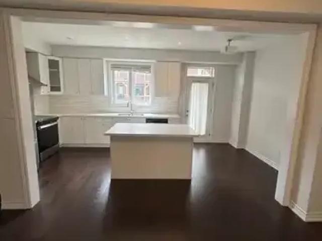 Townhouse for rent in Durham, Ontario