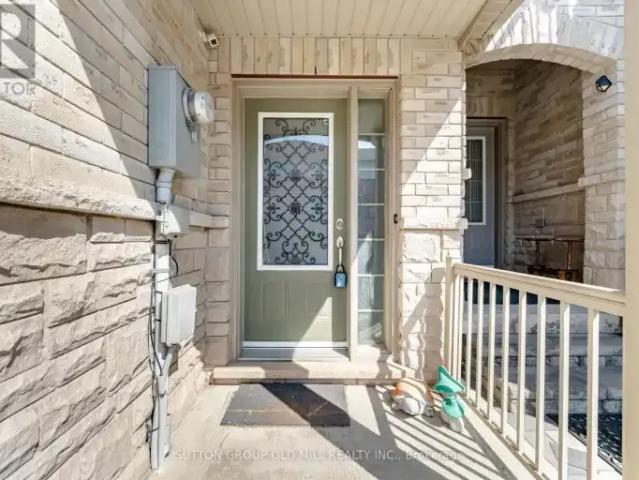 Townhouse for rent in Durham, Ontario