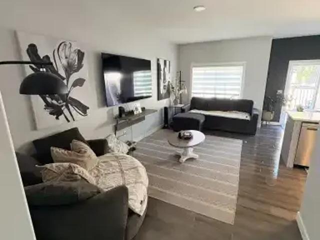 Townhouse for rent in Montrose Estates, Beaumont