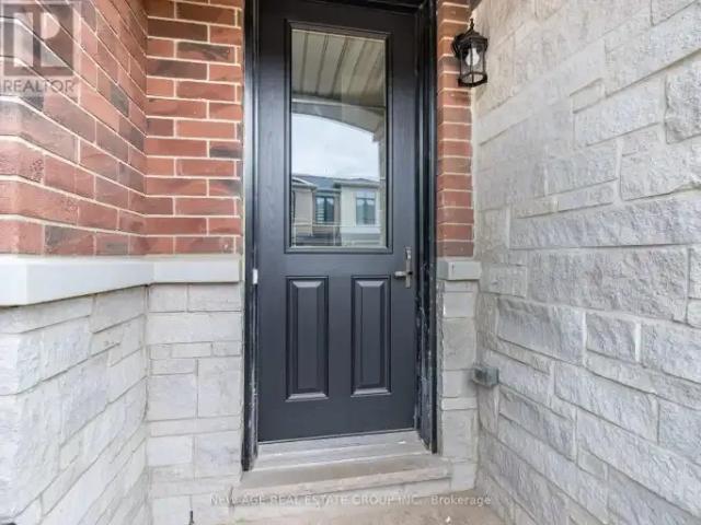 Townhouse for rent in Burlington, Ontario