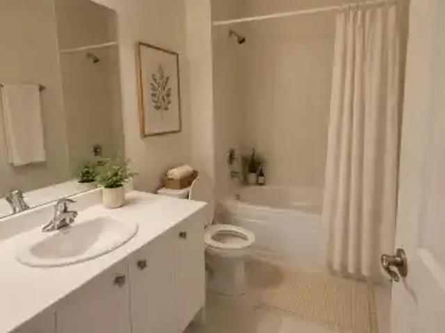 Townhouse for rent in Caledon, Ontario