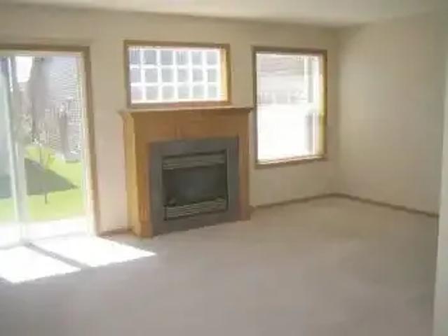 Townhouse for rent in Northwest, Alberta