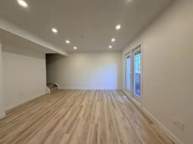 Townhouse for rent in Northwest, Alberta
