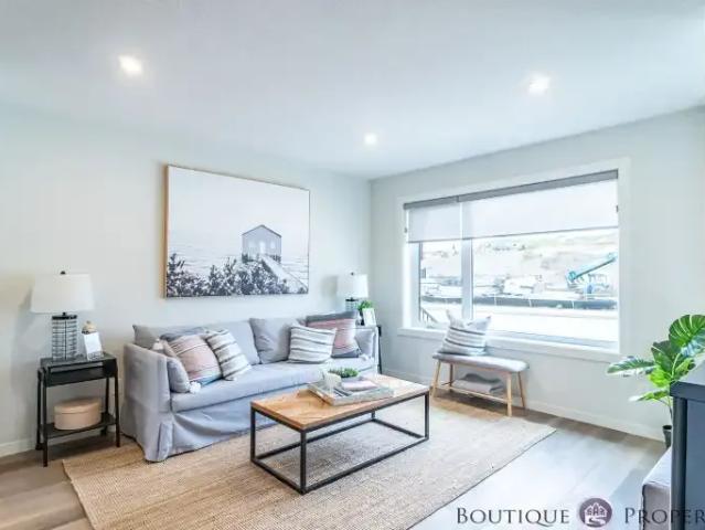 Townhouse for rent in Northwest, Alberta