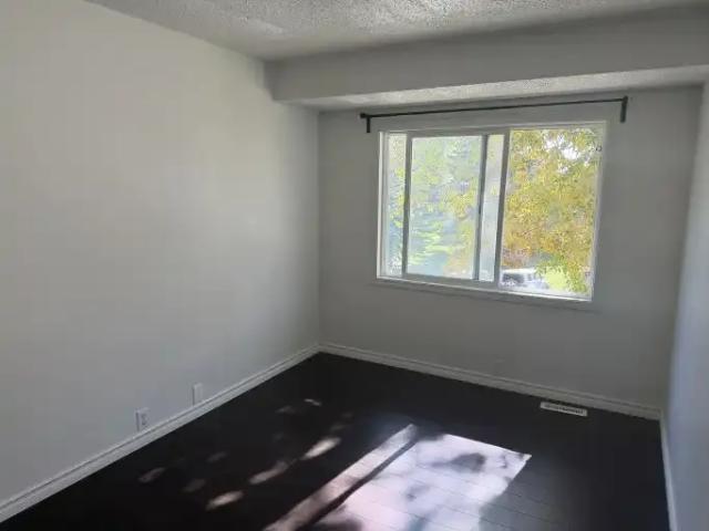 Townhouse for rent in Northwest, Alberta