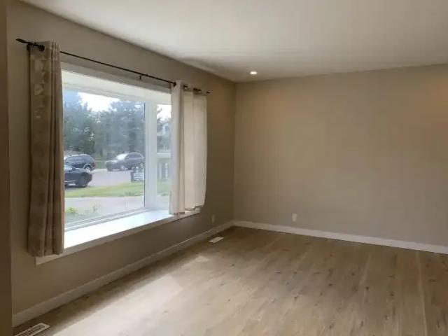 Townhouse for rent in Northwest, Alberta