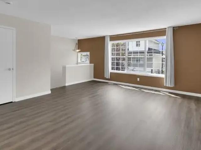 Townhouse for rent in Tuscany, Calgary