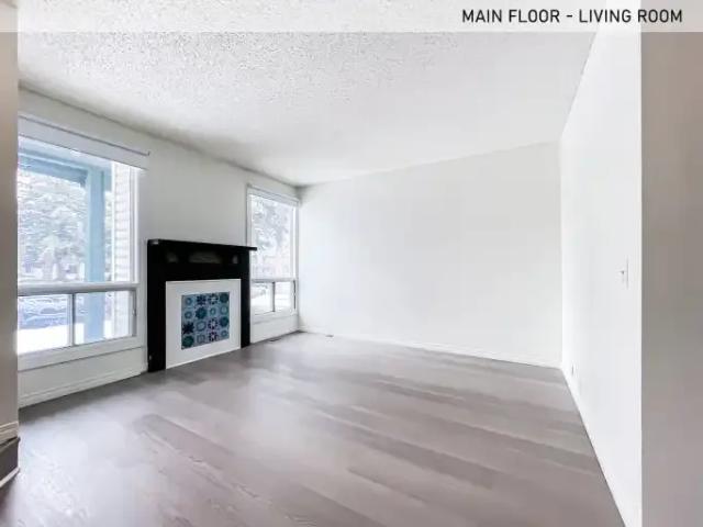 Townhouse for rent in Northwest, Alberta