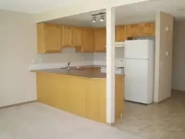 Townhouse for rent in Northwest, Alberta
