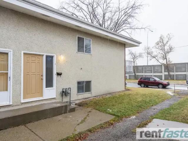 Townhouse for rent in Northwest, Alberta