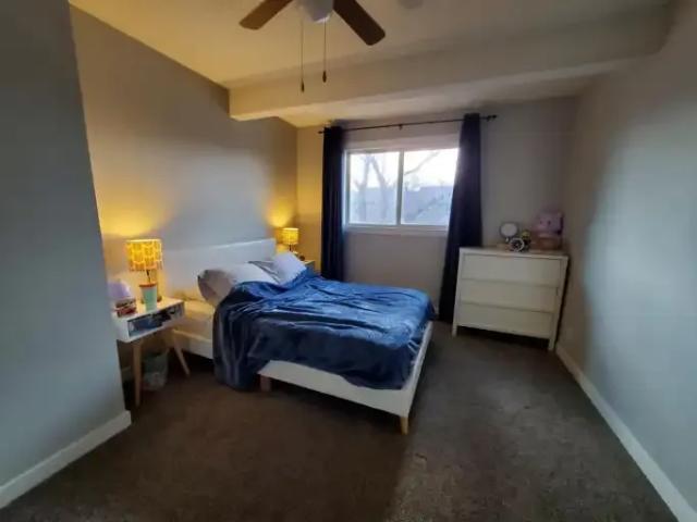 Townhouse for rent in Northwest, Alberta
