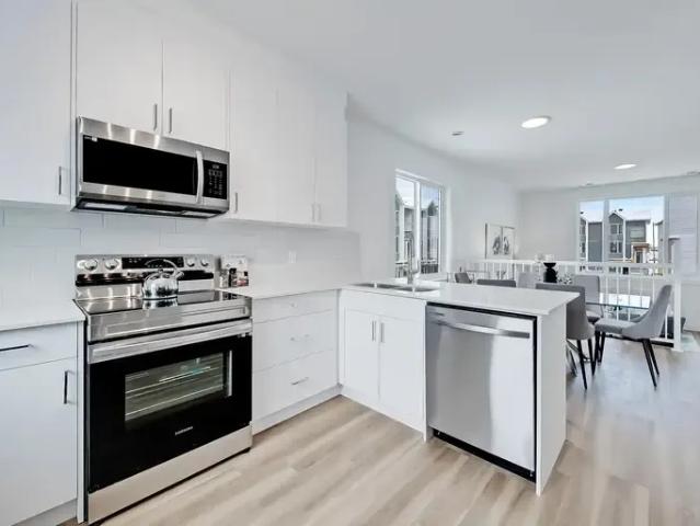 Townhouse for rent in Northwest, Alberta