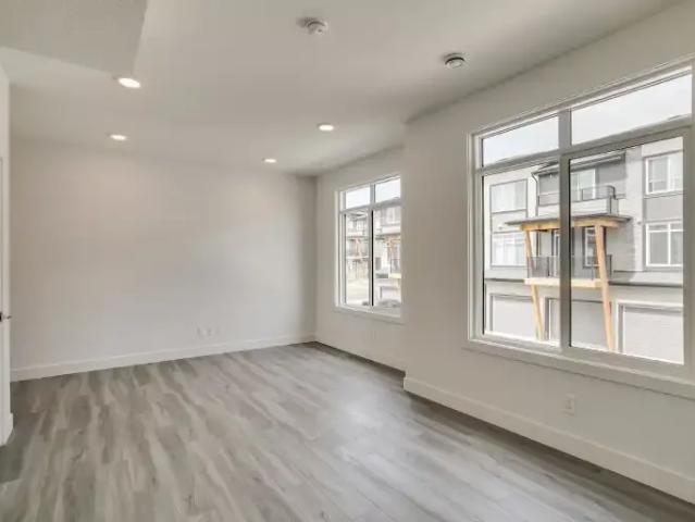 Townhouse for rent in Northwest, Alberta