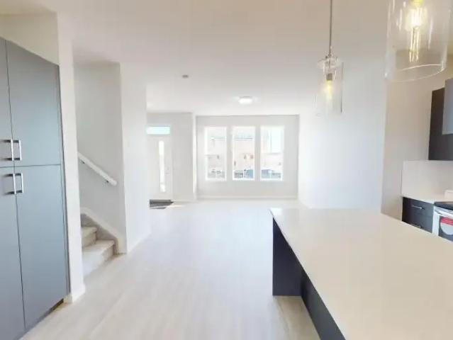 Townhouse for rent in Airdrie, Alberta
