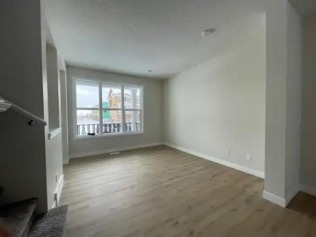 Townhouse for rent in Northwest, Alberta