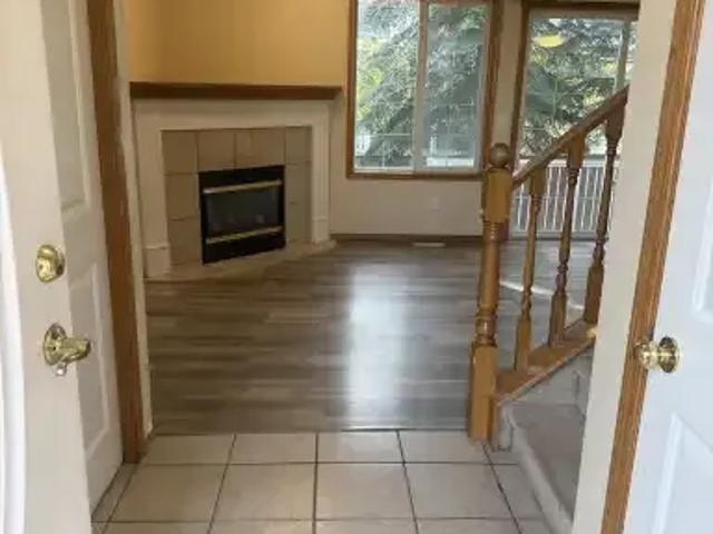 Townhouse for rent in Coral Cove Estates, Calgary