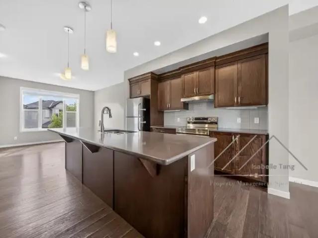 Townhouse for rent in Northwest, Alberta